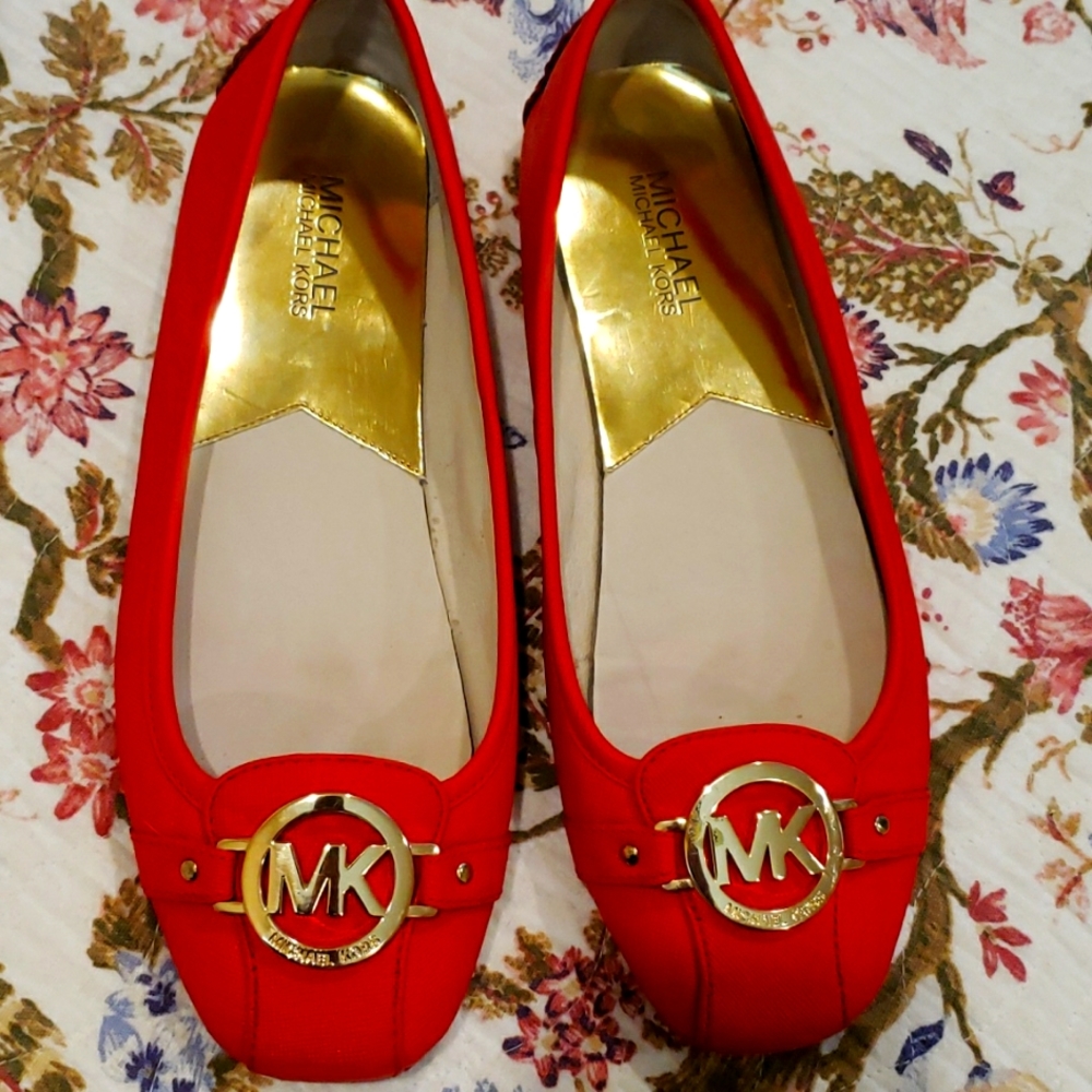 Michael Kors Flats..